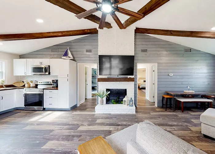 Holiday home Dog-friendly With A Balcony Grill Outdoor Bar Swing W&d & Ac *