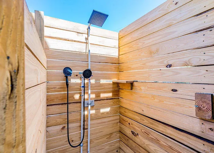 Dog-friendly With A Balcony Grill Outdoor Bar Swing W&d & Ac *